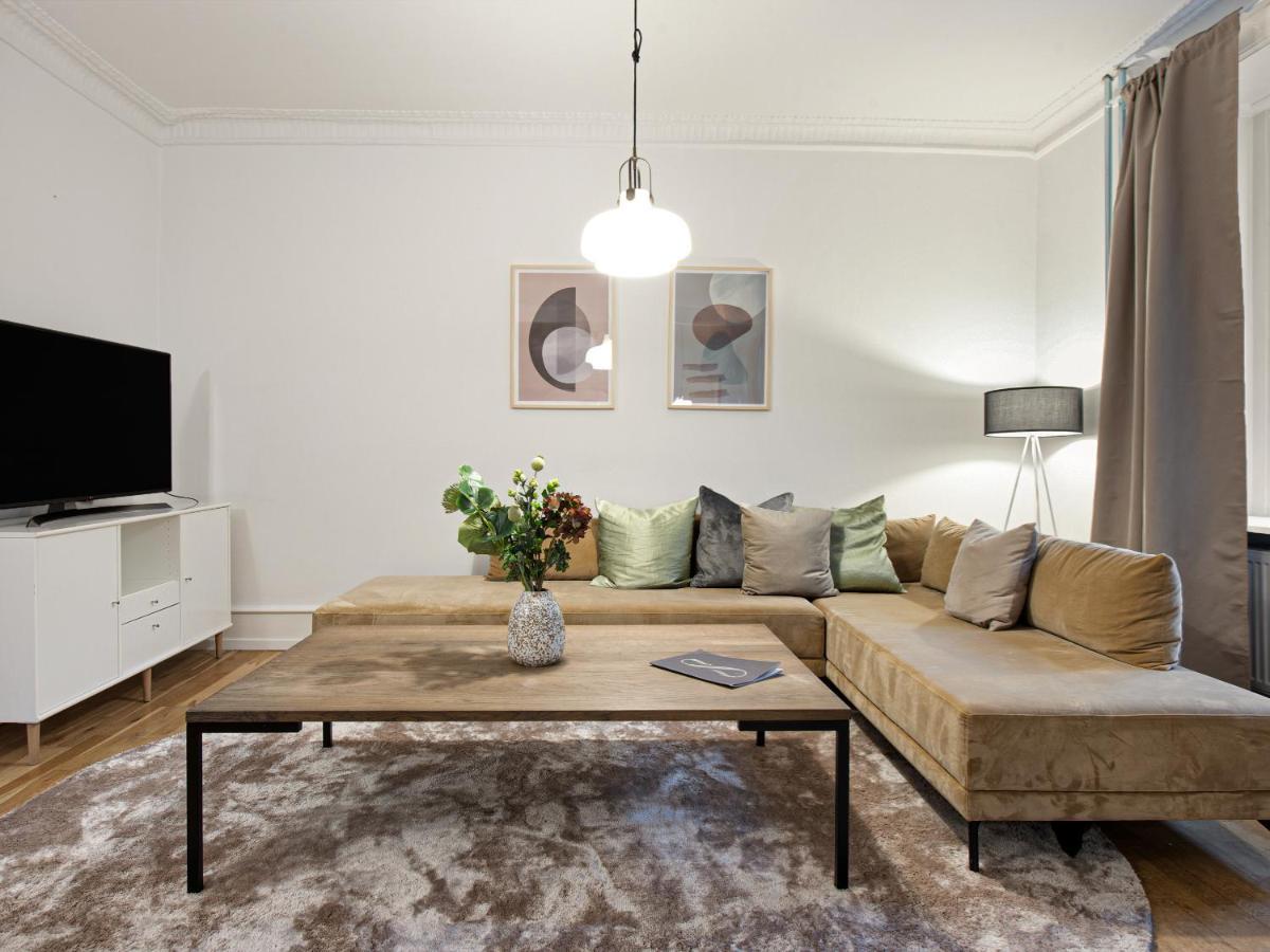 Gorgeuos Three-bedroom Apartment in Historical Kopenhagen Buitenkant foto