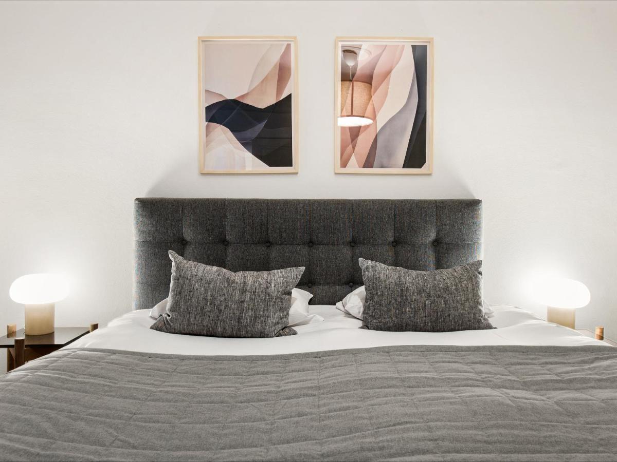 Gorgeuos Three-bedroom Apartment in Historical Kopenhagen Buitenkant foto