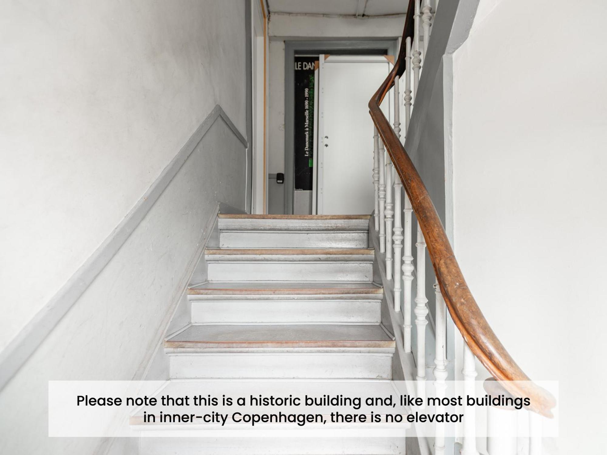 Gorgeuos Three-bedroom Apartment in Historical Kopenhagen Buitenkant foto